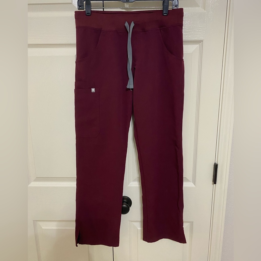 FIGS Kade Cargo Scrub Pant (Burgundy, Small - Petite)